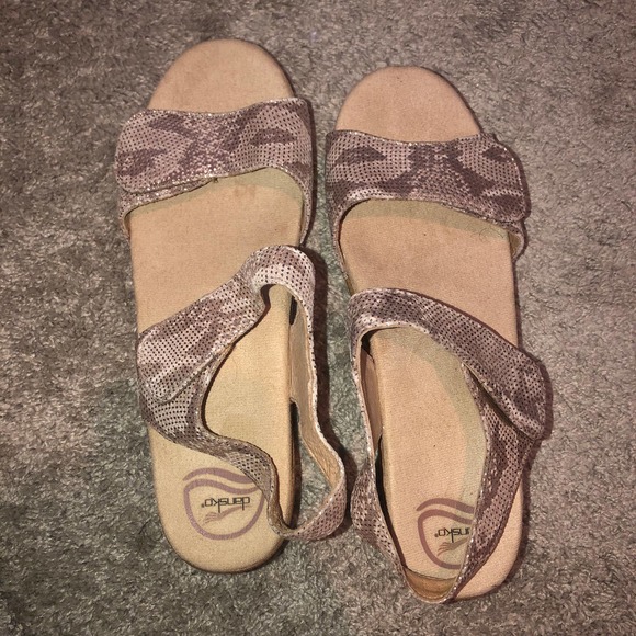 new dansko leather reptile/snake wedge sandals size 42 - Picture 2 of 4